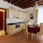 Ve-nice San Marco C4439 Апартаменты Венеция