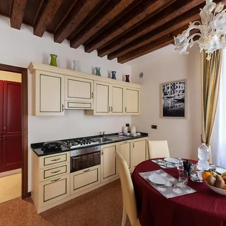 Apartment Ve-nice San Marco C4439