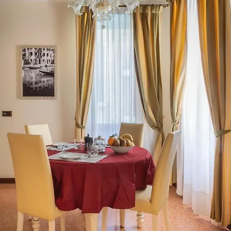 Ve-nice San Marco C4439 Apartment *