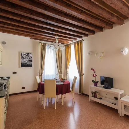 Ve-nice San Marco C4439 Апартаменты Венеция
