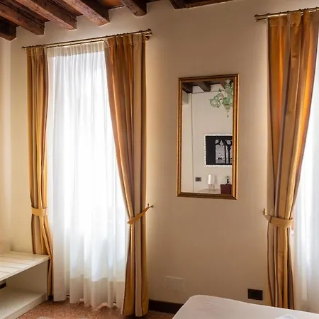 Ve-nice San Marco C4439 Апартаменты Венеция